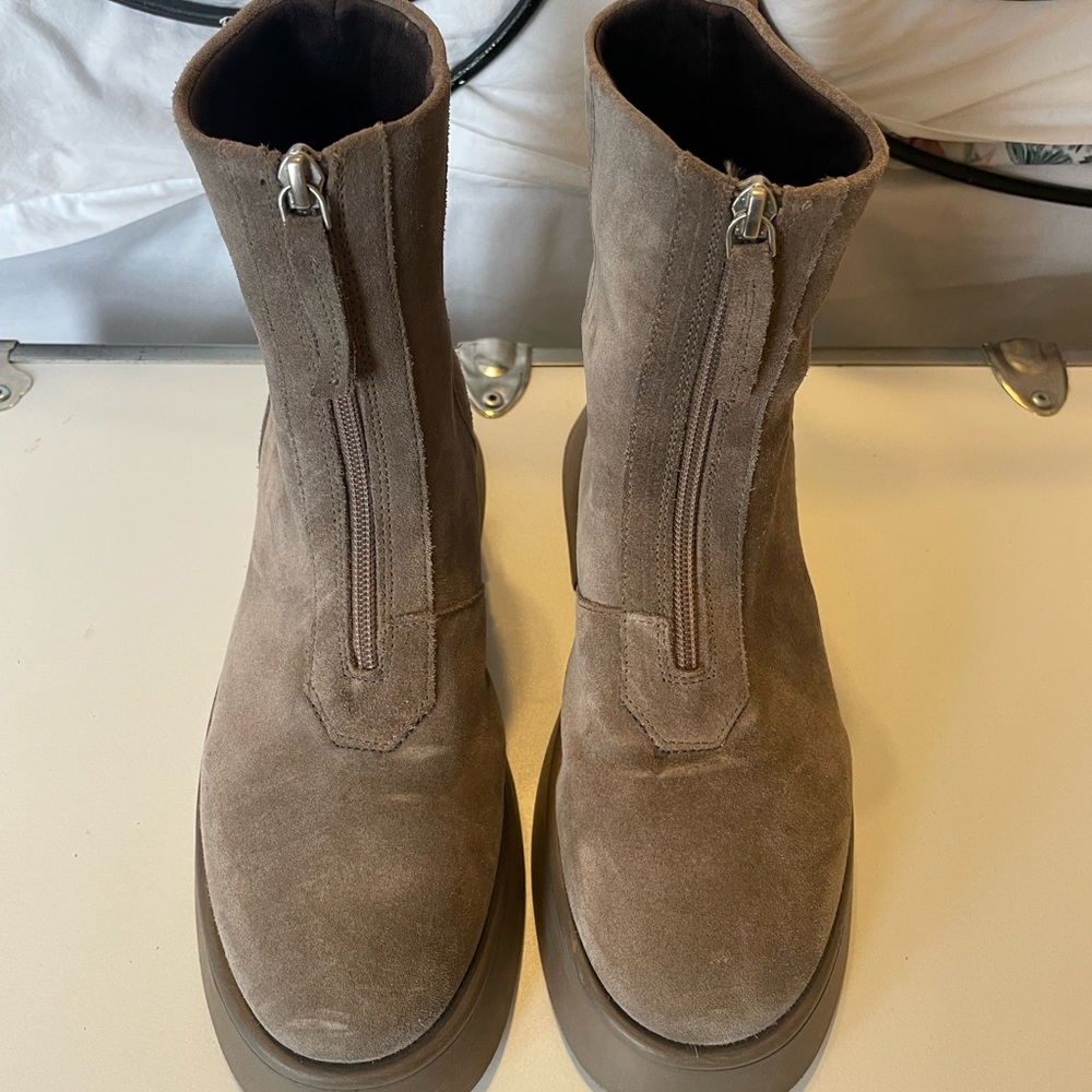 ASOS, Genuine Suede Putty Ankle Platform Boots, Size UK 7, US 9